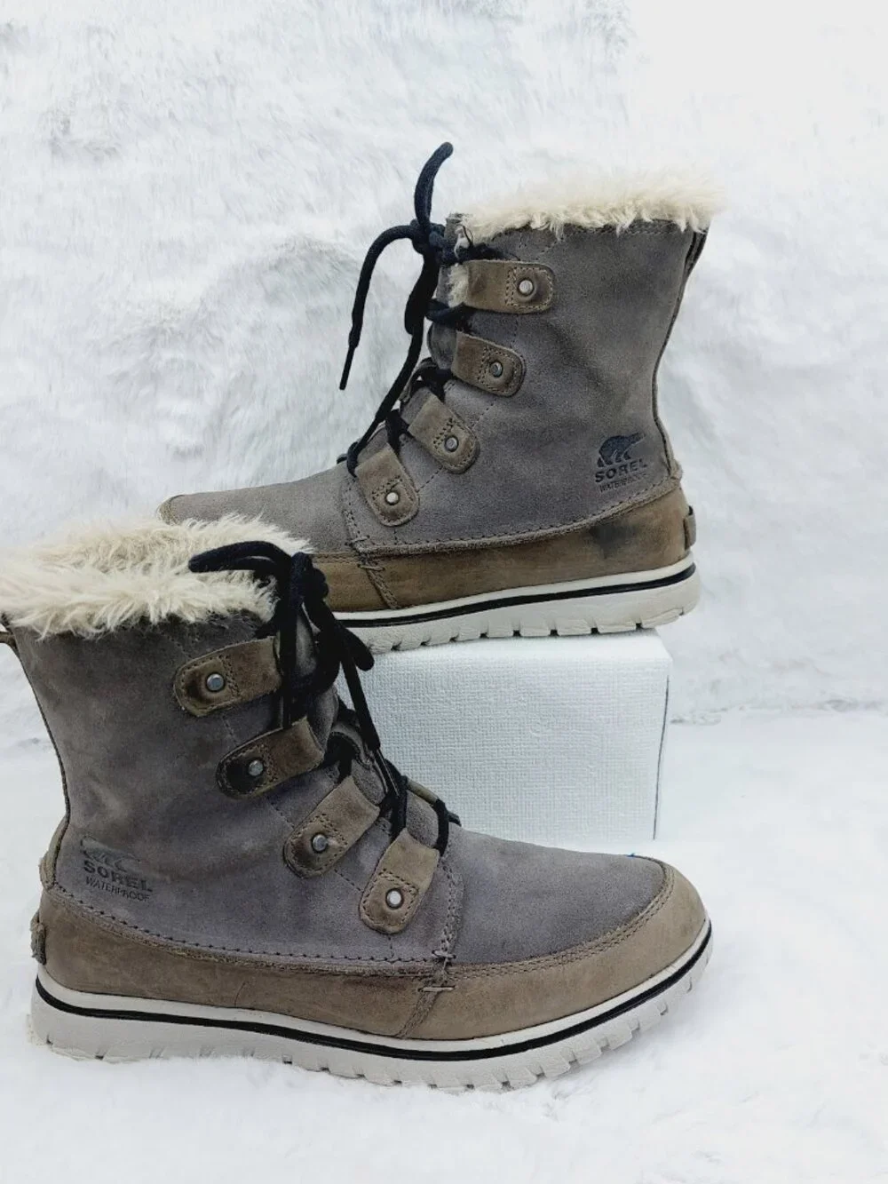 Sorel Women's Gray Taupe Cozy Joan Leather Classic Ankle Winter Boots Size 8.5